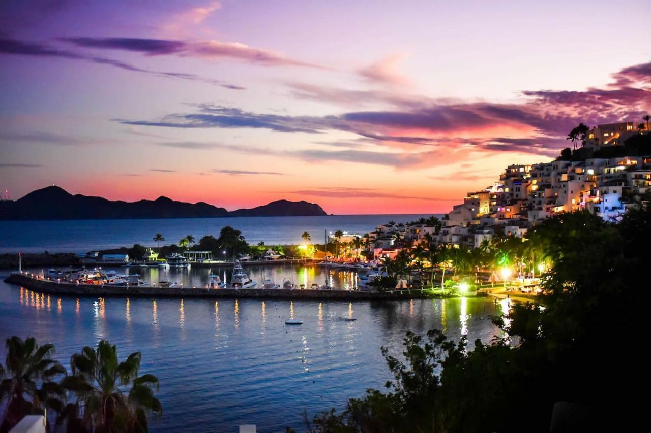 Playasol Las Hadas Manzanillo Eksteriør billede